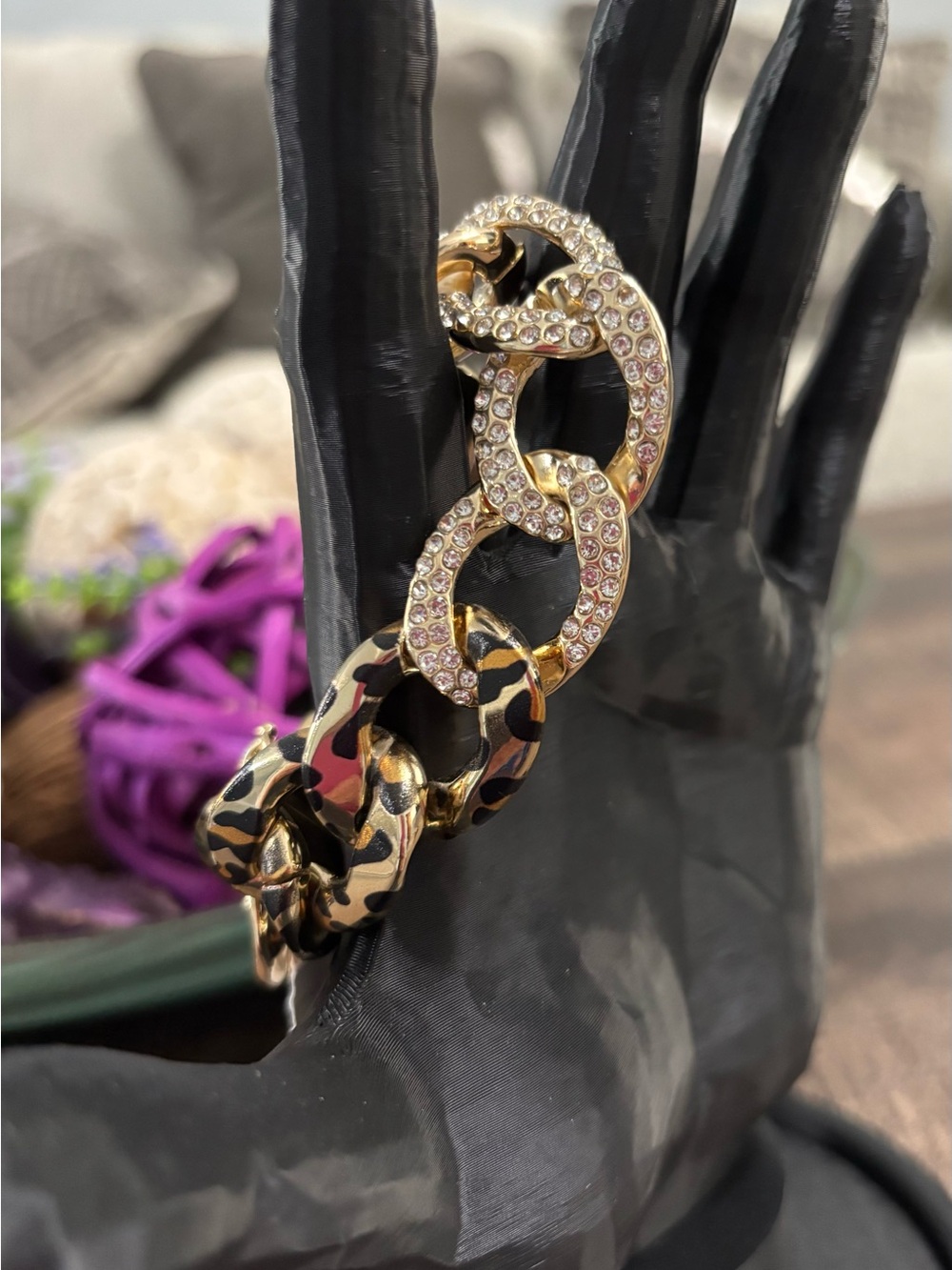 Betsey Johnson Gold Leopard Chain Link Bracelet - Picture 9 of 11